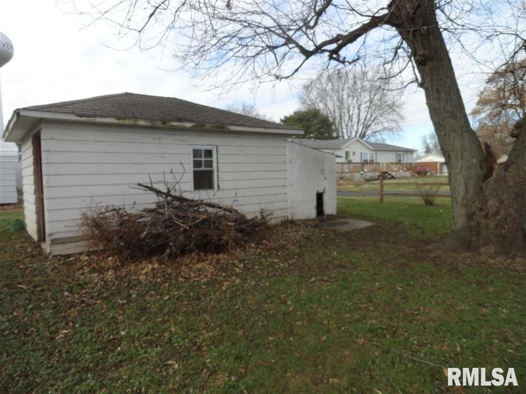 520 Locust Street Andover, IL 61233 - Photo 5 of 22 Gallery Image 5
