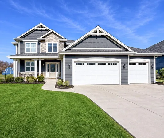 $799,900 | S54-w25488 Pebble Brk Court, Waukesha, WI 53189