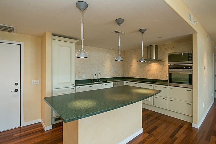 849 Quarry Road, Unit 401 Coralville, IA 52241 - Photo 7 of 15 Gallery Image 7