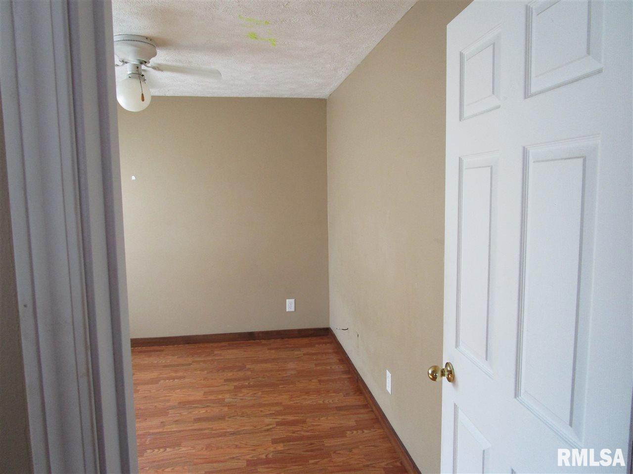 1327 Morton Avenue Springfield, IL 62702 - Photo 15 of 20 Gallery Image 15