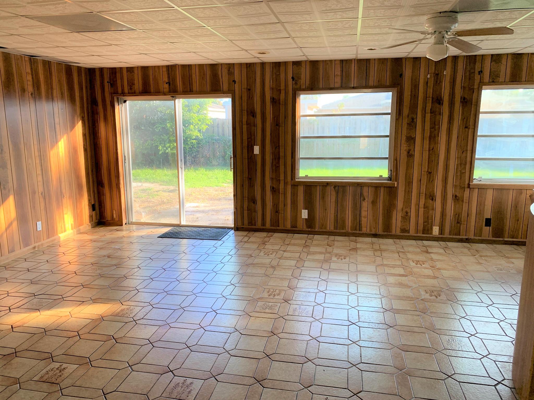 19471 Colorado Circle Boca Raton, FL 33434 - Photo 7 of 28 Great Room