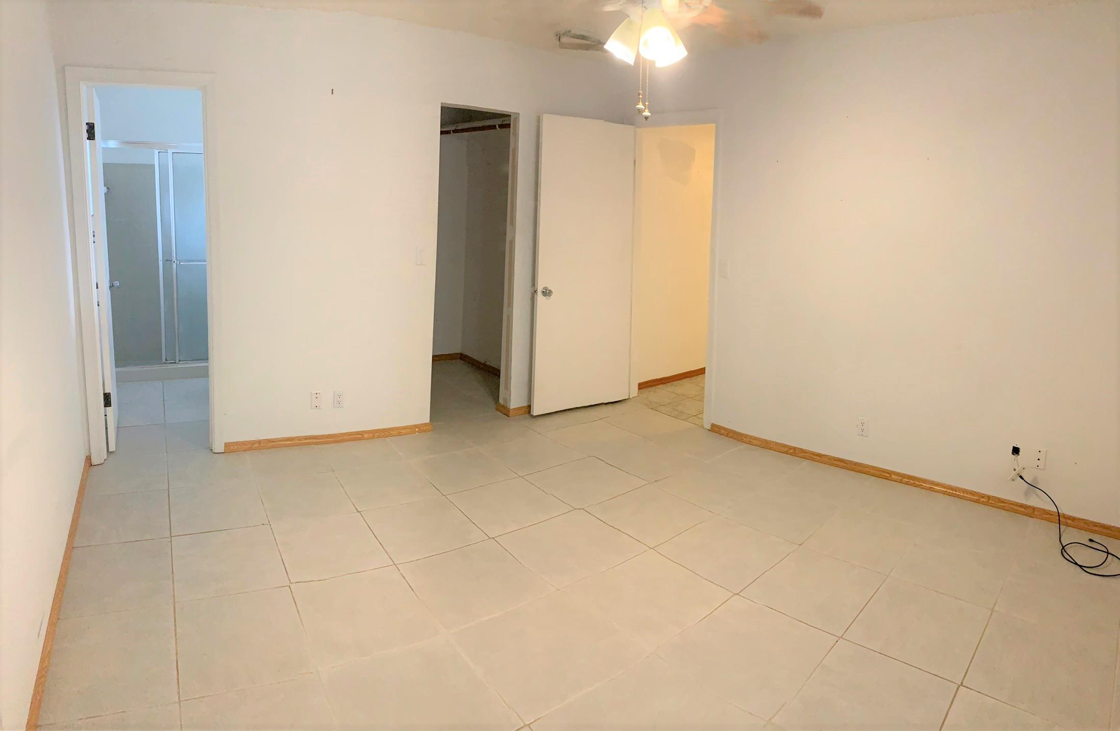 19471 Colorado Circle Boca Raton, FL 33434 - Photo 9 of 28 Primary Bdrm & Bath