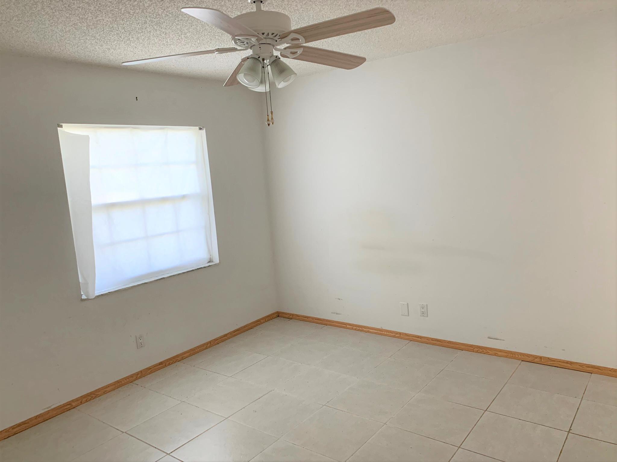 19471 Colorado Circle Boca Raton, FL 33434 - Photo 10 of 28 Bdrm 2