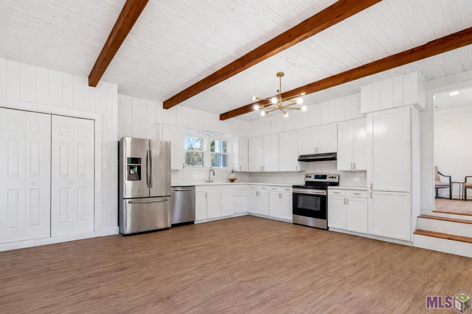 5029 Clark Street Baton Rouge, LA 70811 - Photo 2 of 11