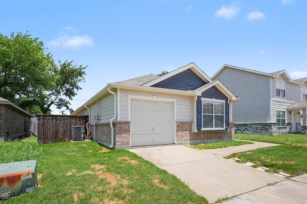 242 Turning Tree Road Wilmer, TX 75172 - Photo 2 of 29