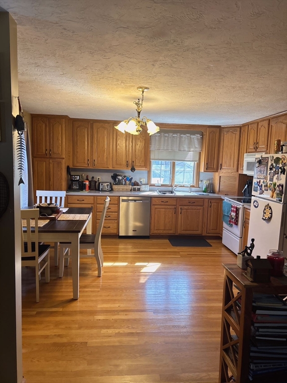 1 Rennie Drive, Unit 1 Blackstone, MA 01504 - Photo 4 of 19