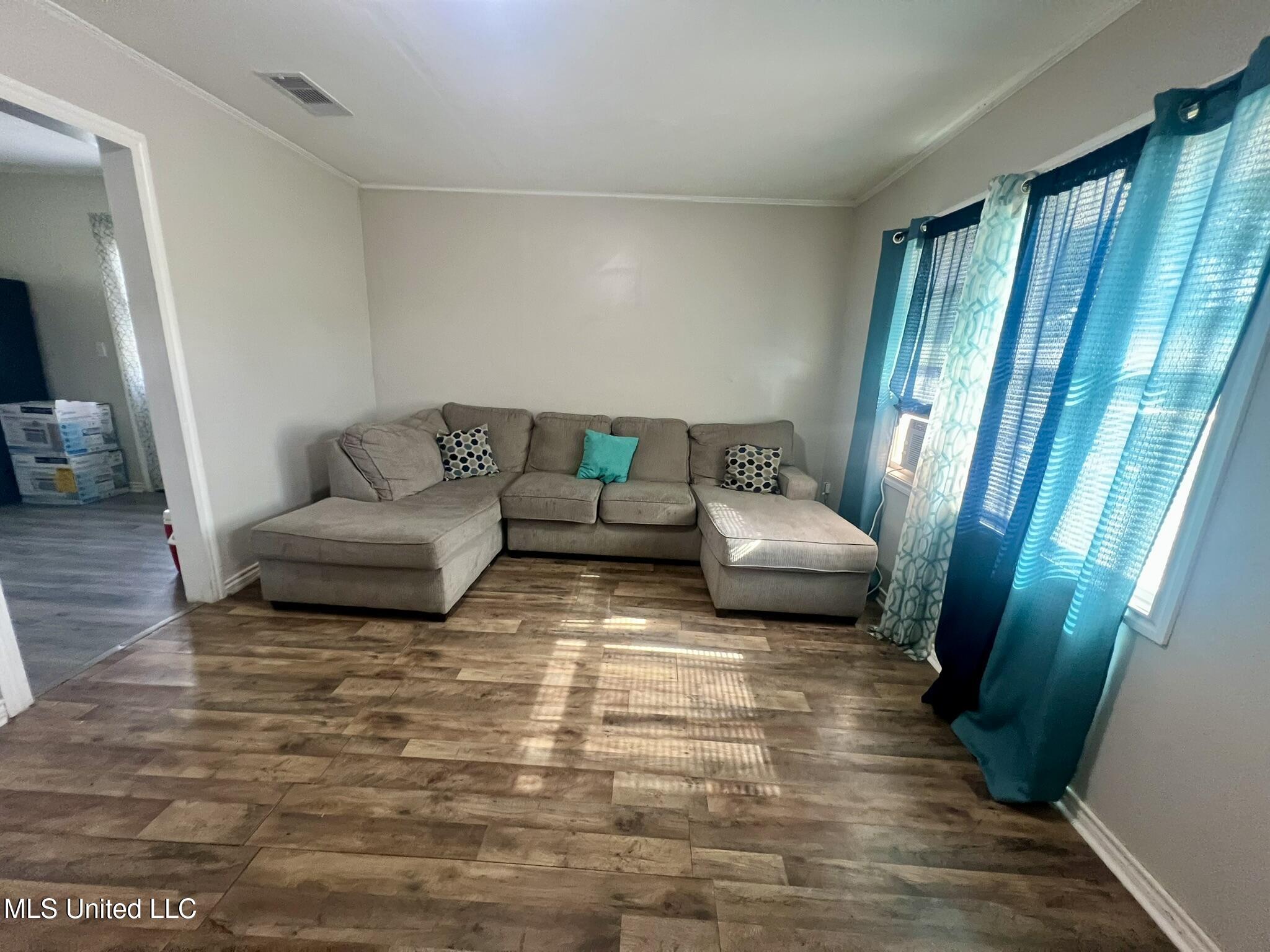 80 Eastmoor Circle Moorhead, MS 38761 - Photo 2 of 18 IMG_7169