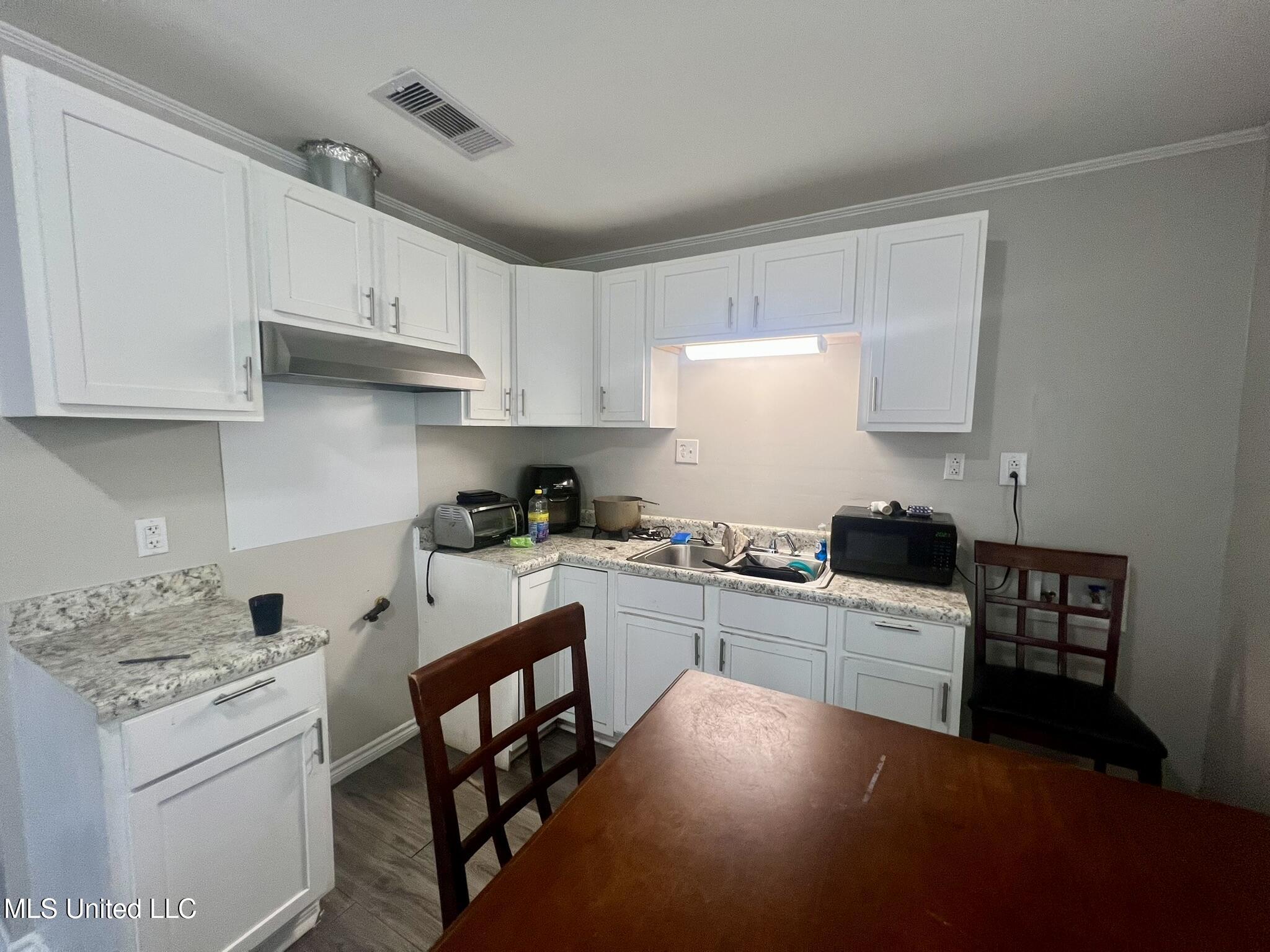 80 Eastmoor Circle Moorhead, MS 38761 - Photo 3 of 18 IMG_7166