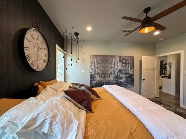 $599,900 | 265 Lake Point Road, Comanche, TX 76442