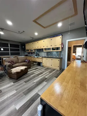 $599,900 | 265 Lake Point Road, Comanche, TX 76442