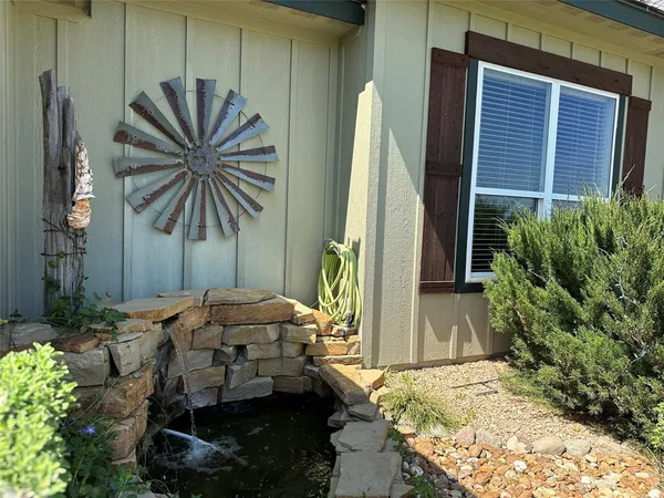 $599,900 | 265 Lake Point Road, Comanche, TX 76442