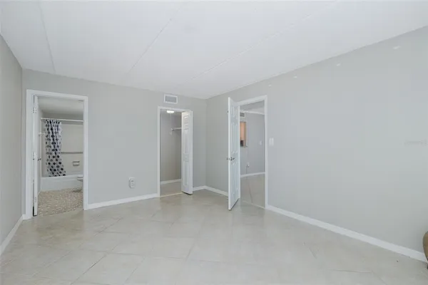 $2,350 | 464 North Paula Drive, Unit 106, Dunedin, FL 34698