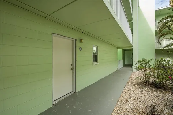 $2,350 | 464 North Paula Drive, Unit 106, Dunedin, FL 34698