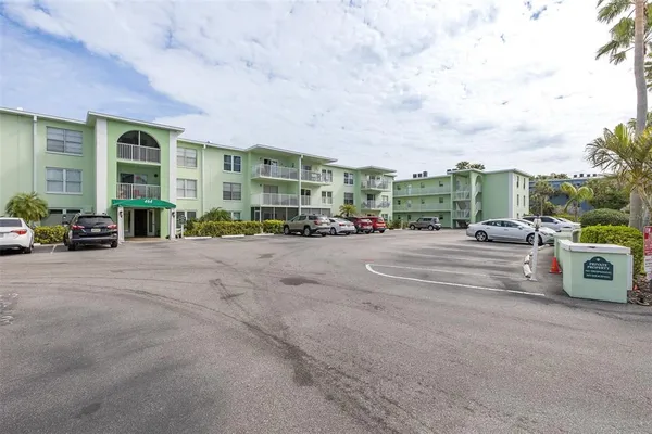 $2,350 | 464 North Paula Drive, Unit 106, Dunedin, FL 34698