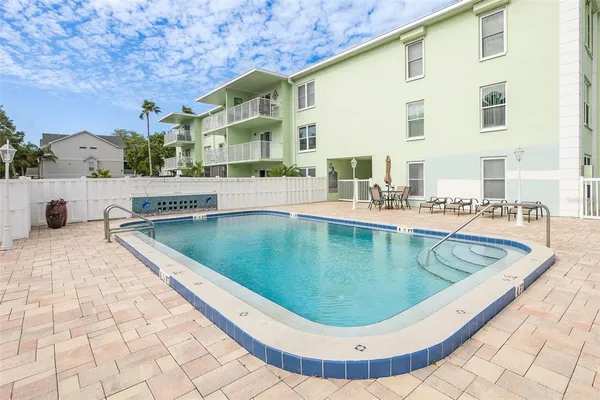 $2,350 | 464 North Paula Drive, Unit 106, Dunedin, FL 34698