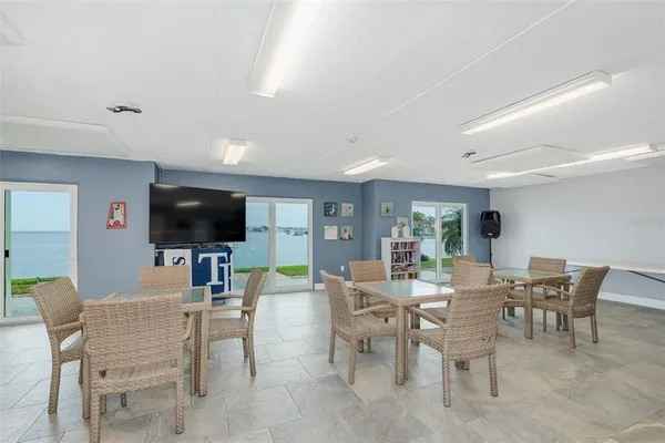 $2,350 | 464 North Paula Drive, Unit 106, Dunedin, FL 34698