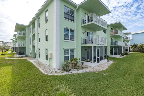 $2,350 | 464 North Paula Drive, Unit 106, Dunedin, FL 34698