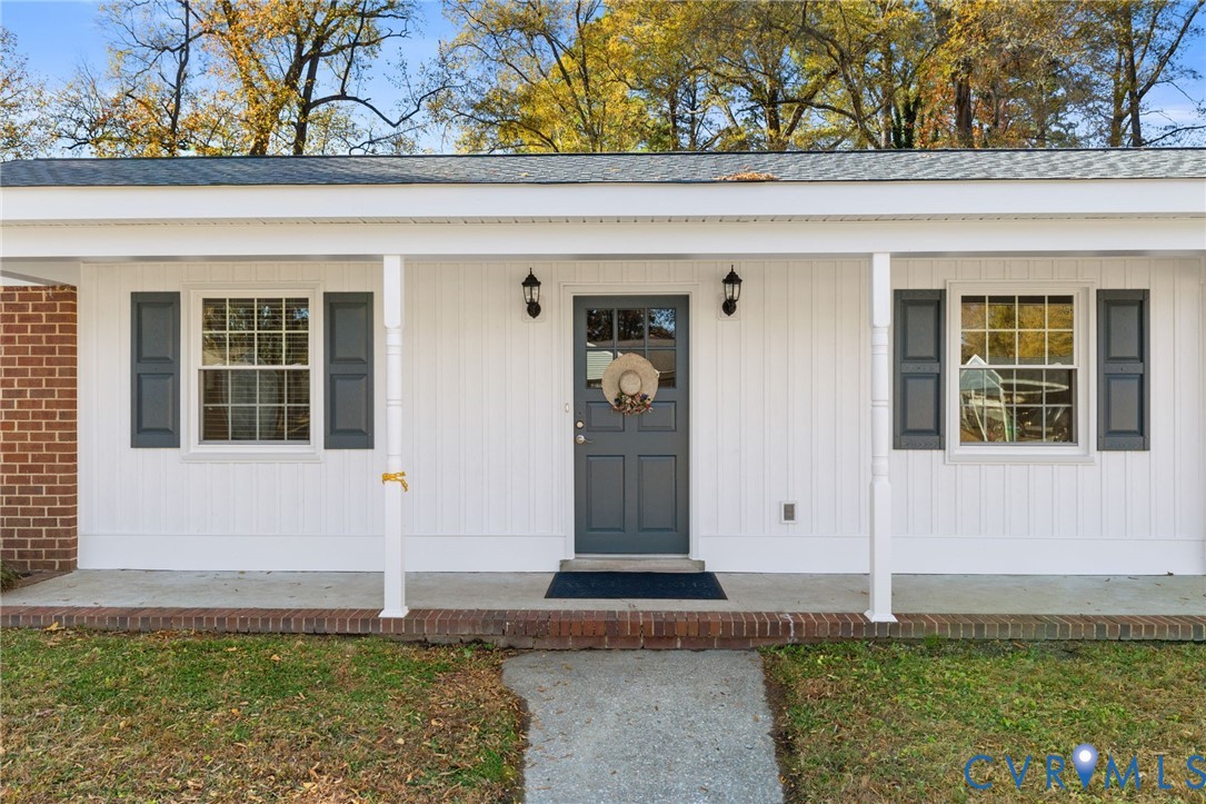 115 Huntington Road Colonial Heights, VA 23834 - Photo 3 of 27 Gallery Image 3