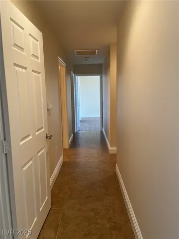 $1,950 | 67 East Agate Avenue, Unit 403, Las Vegas, NV 89123