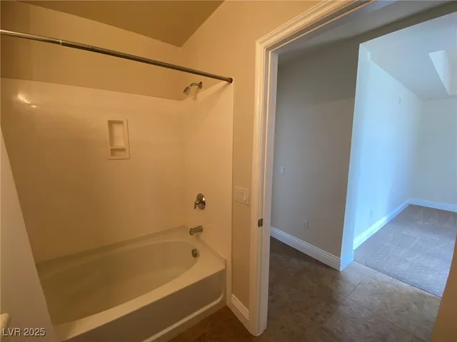 $2,150 | 67 East Agate Avenue, Unit 403, Las Vegas, NV 89123