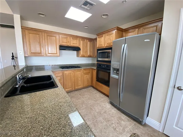 $2,150 | 67 East Agate Avenue, Unit 403, Las Vegas, NV 89123