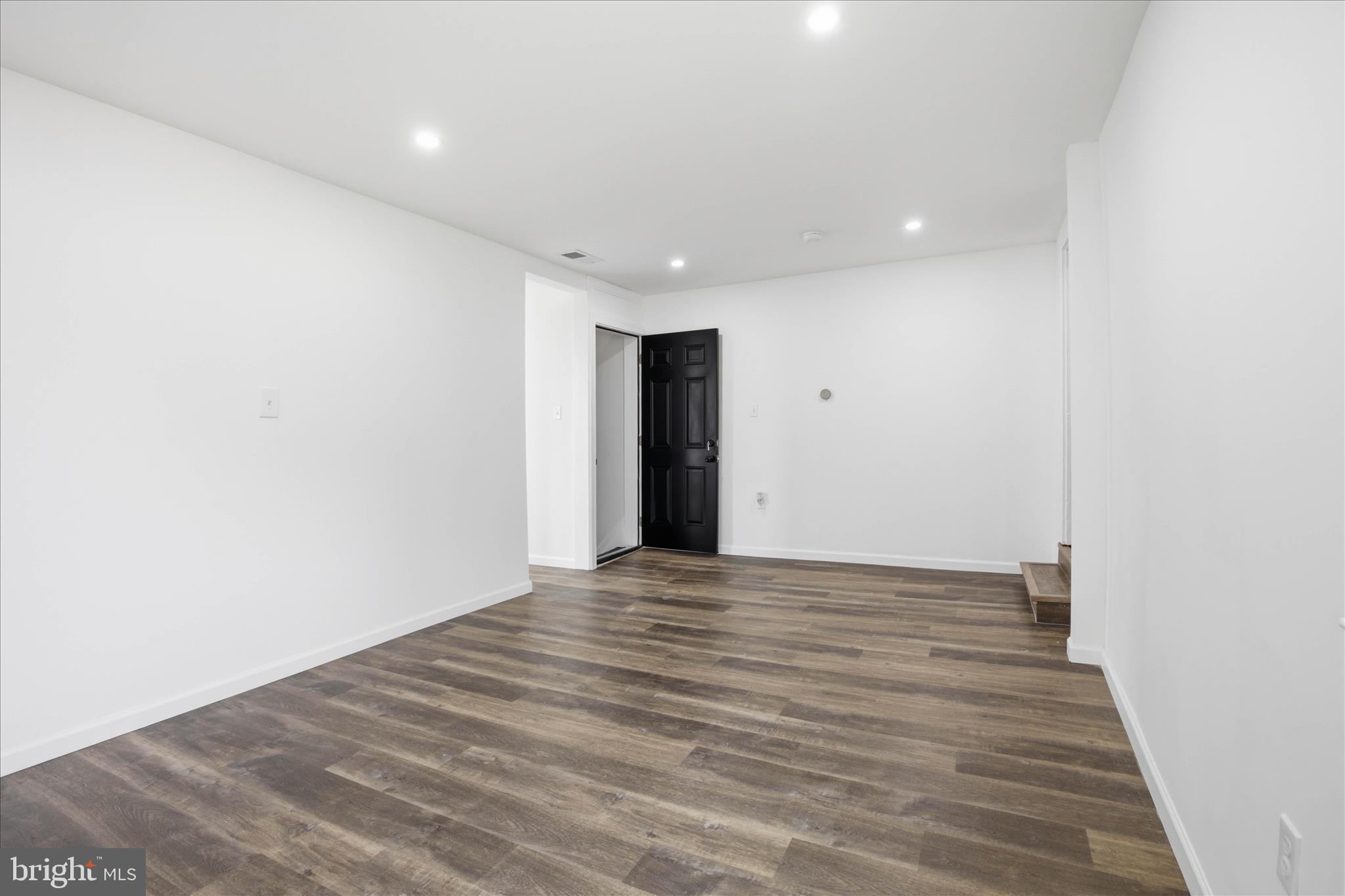 751 High Street Lancaster, PA 17603 - Photo 18 of 41 a view of an empty room with wooden floor and closet