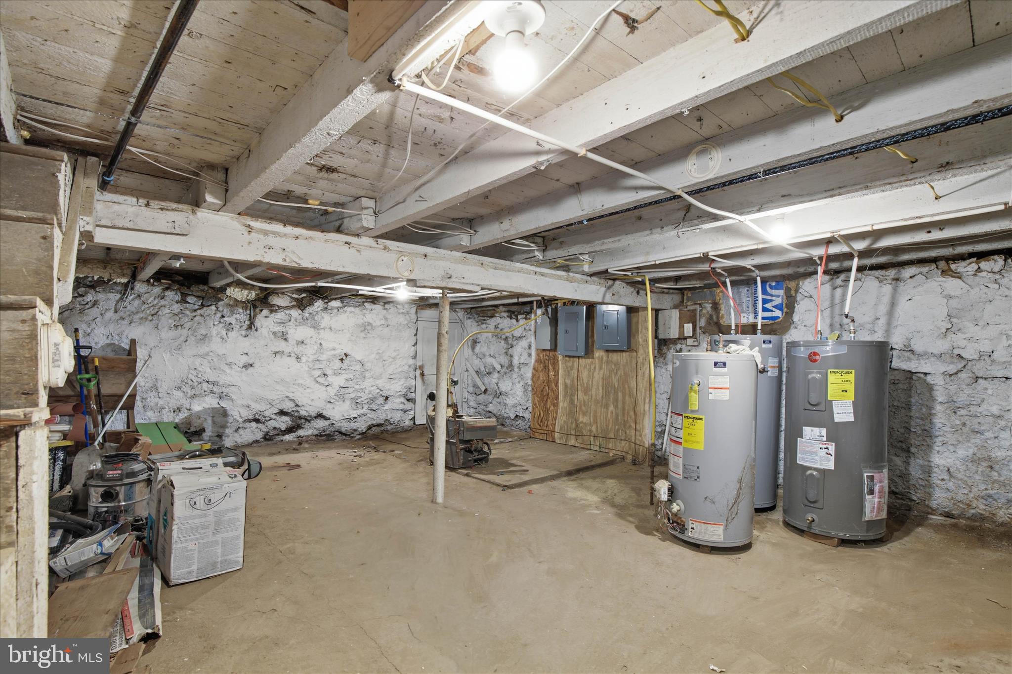 751 High Street Lancaster, PA 17603 - Photo 31 of 41 a view of a room with gym equipment