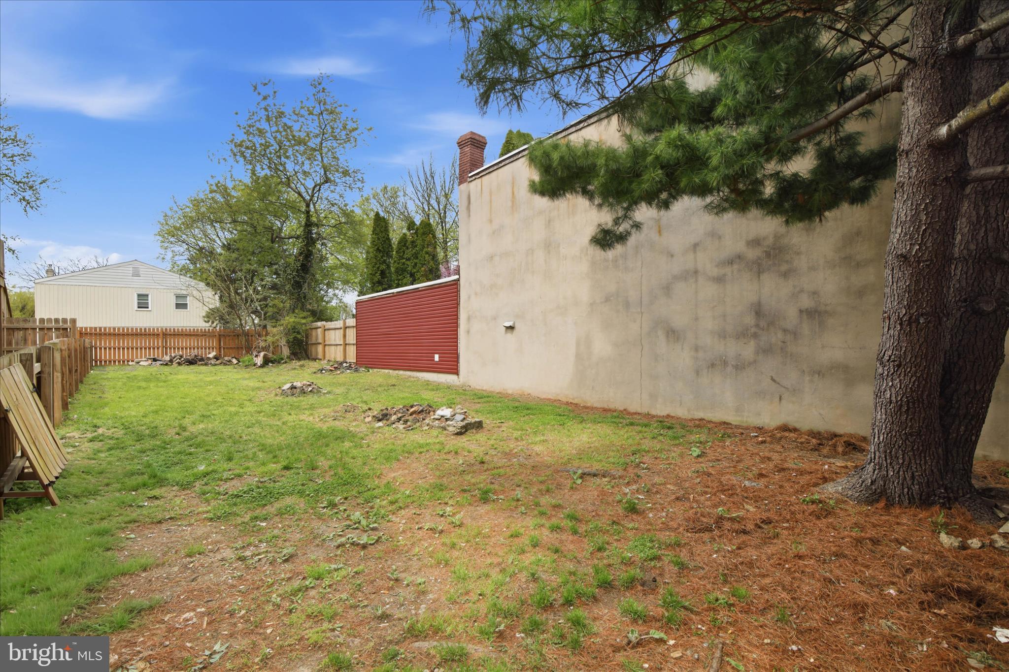 751 High Street Lancaster, PA 17603 - Photo 38 of 41 a backyard of a house with lots of green space