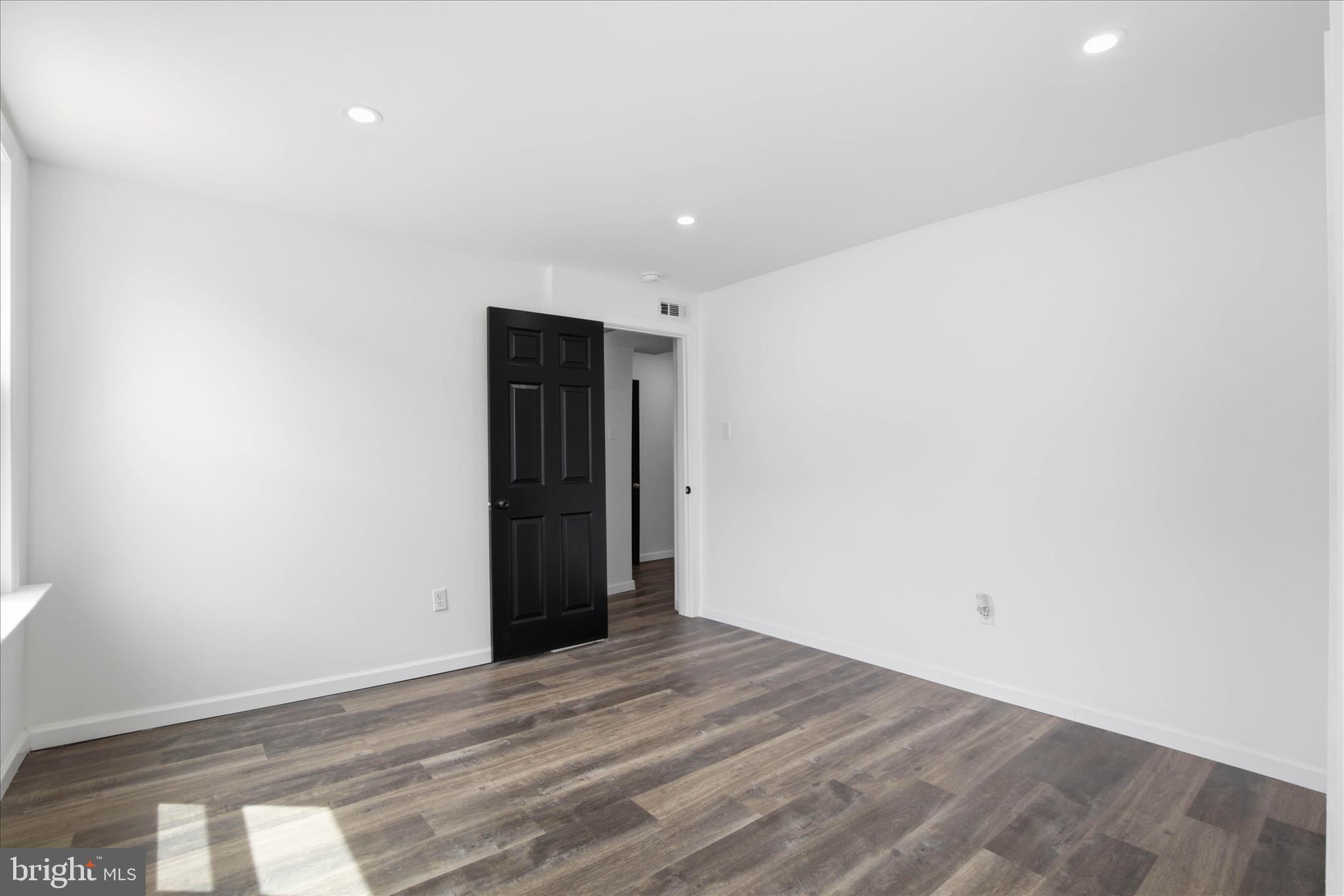 751 High Street Lancaster, PA 17603 - Photo 7 of 41 a view of an empty room