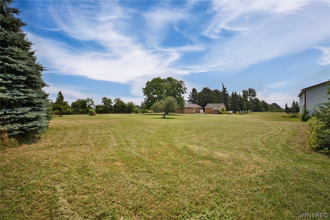 4131 Saunders Settlement Road Cambria, NY 14132 - Photo 17 of 50