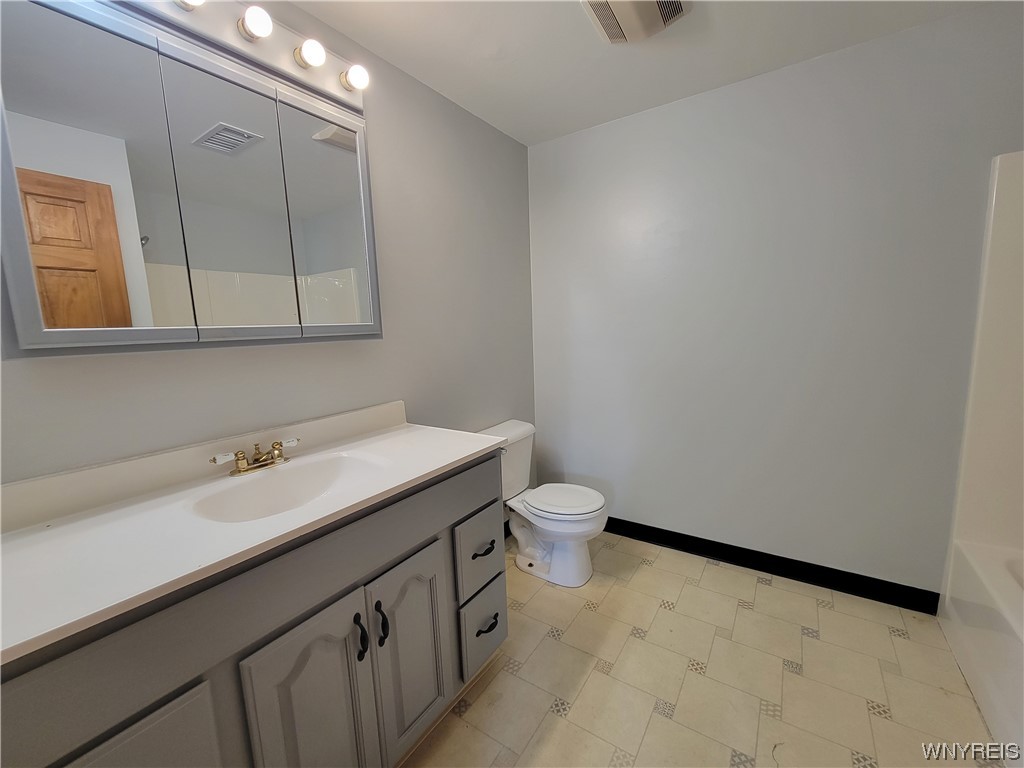 4131 Saunders Settlement Road Cambria, NY 14132 - Photo 46 of 50