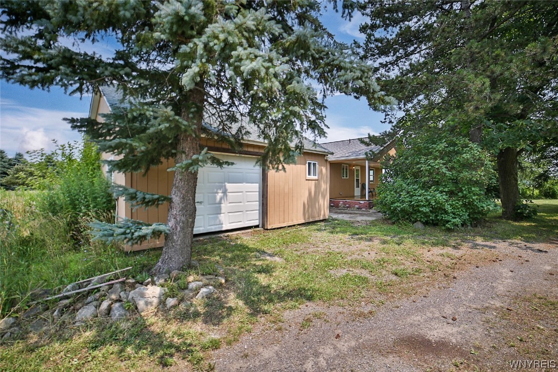 4131 Saunders Settlement Road Cambria, NY 14132 - Photo 10 of 50