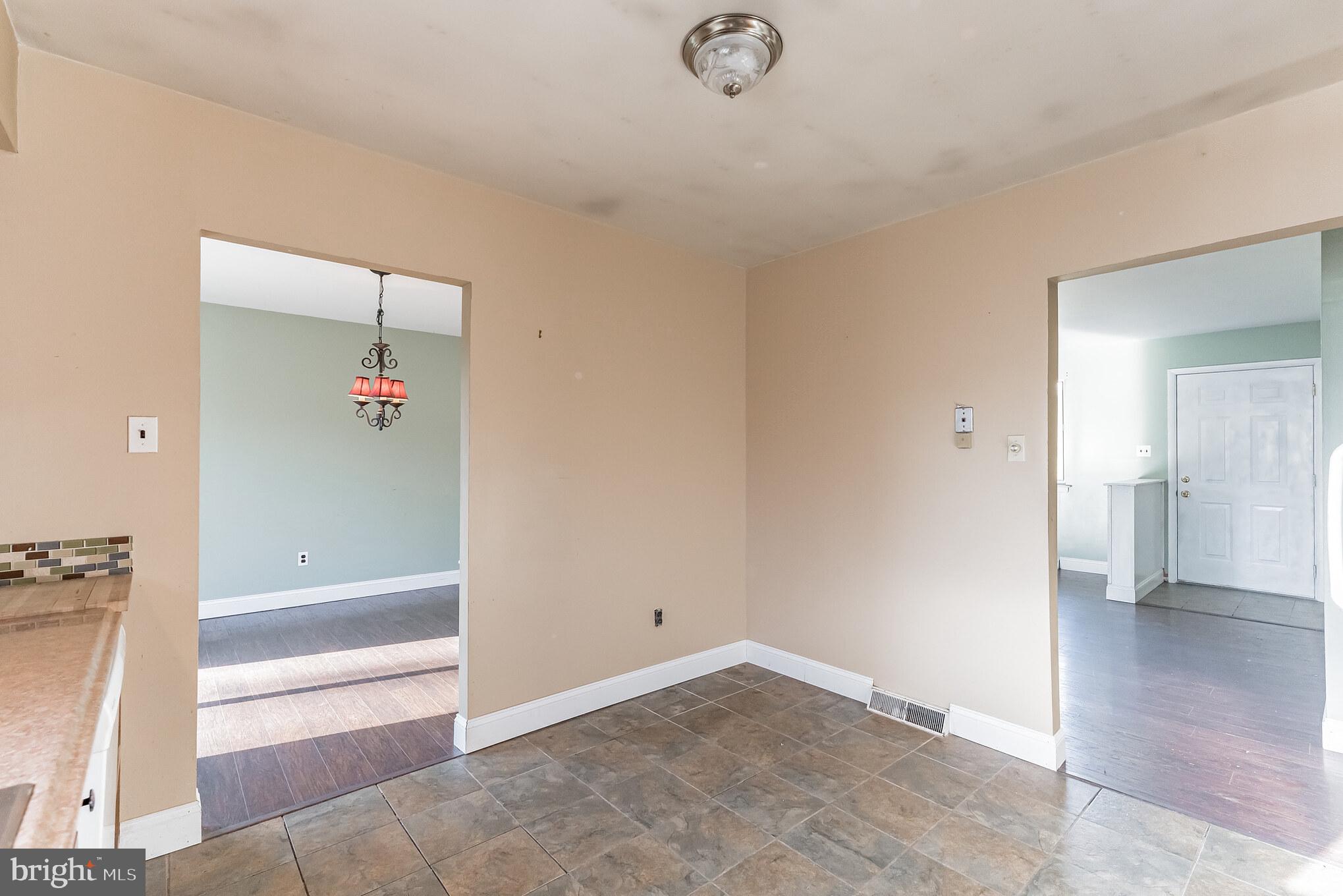 732 Raynham Road Collegeville, PA 19426 - Photo 14 of 23 Eat-in Kitchen