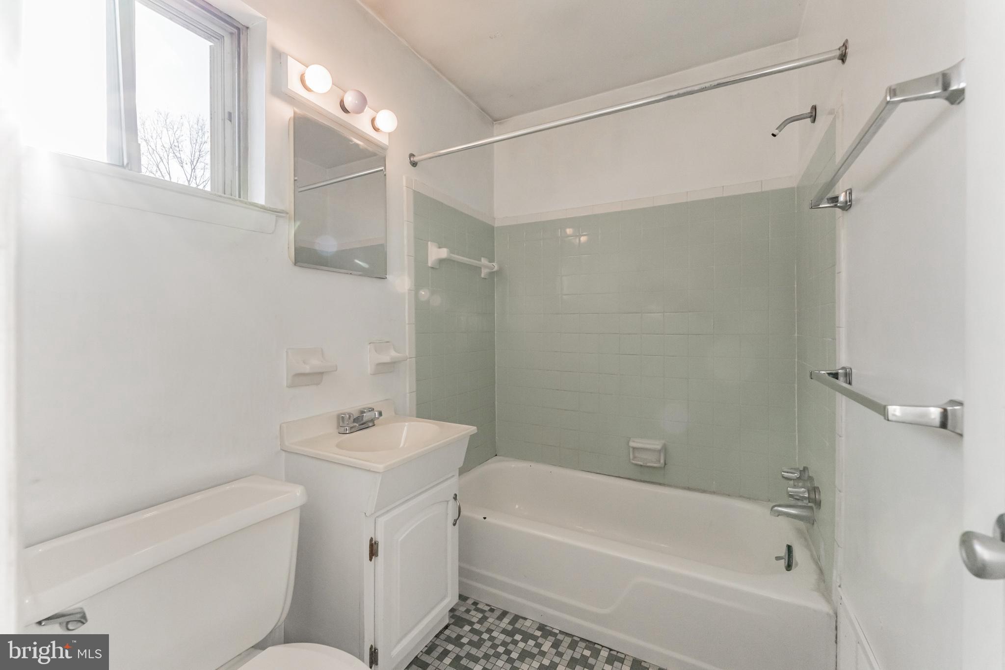 732 Raynham Road Collegeville, PA 19426 - Photo 16 of 23 Main Bathroom