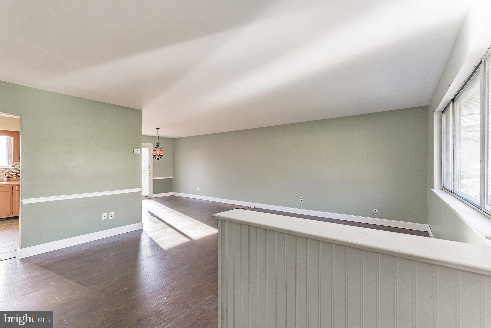 732 Raynham Road Collegeville, PA 19426 - Photo 6 of 23 Entry