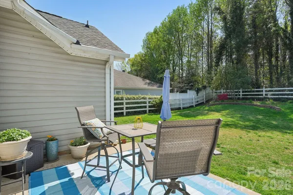 $370,000 | 3661 Lake Spring Avenue Northwest, Concord, NC 28027