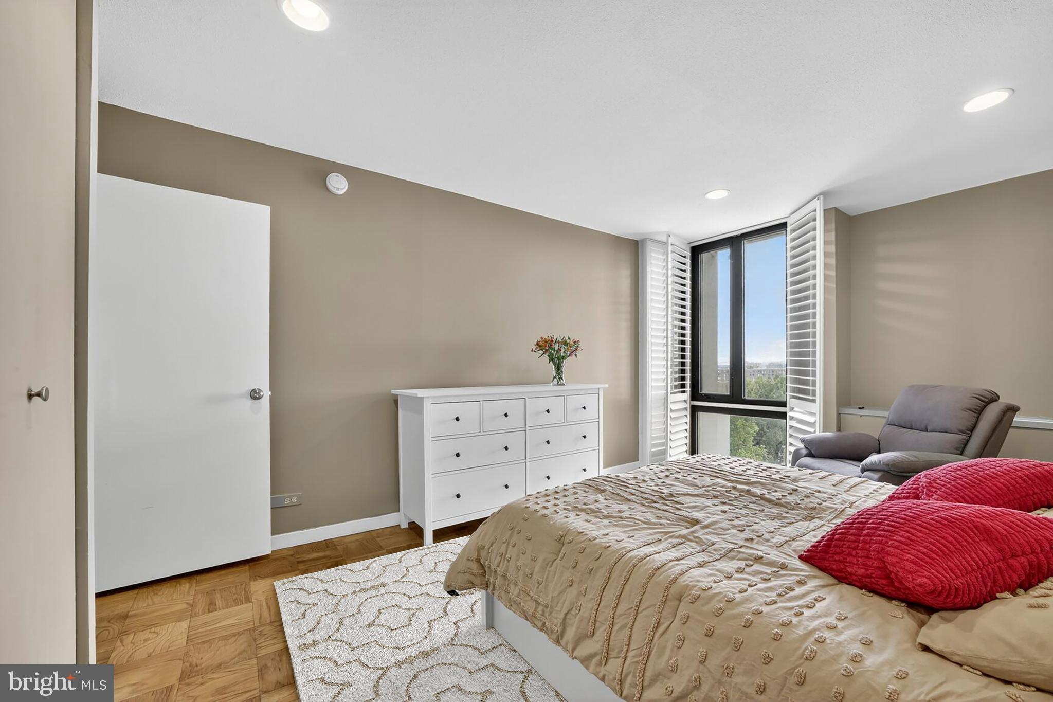 1245 4th Street Southwest, Unit 803 Washington, DC 20024 - Photo 15 of 57