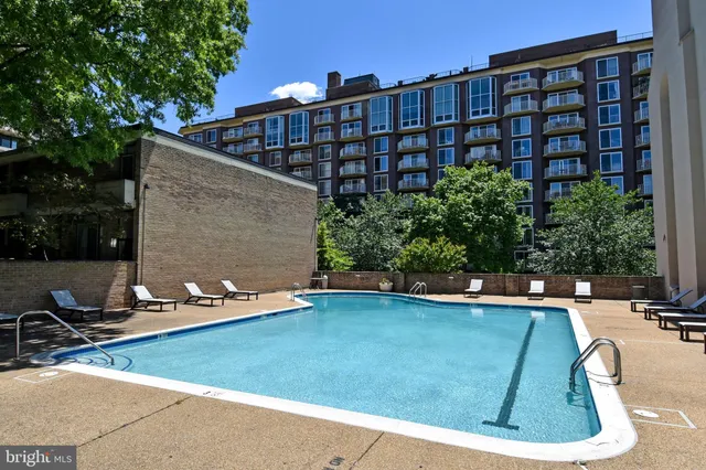 $2,700 | 1245 4th Street Southwest, Unit 803, Washington, DC 20024