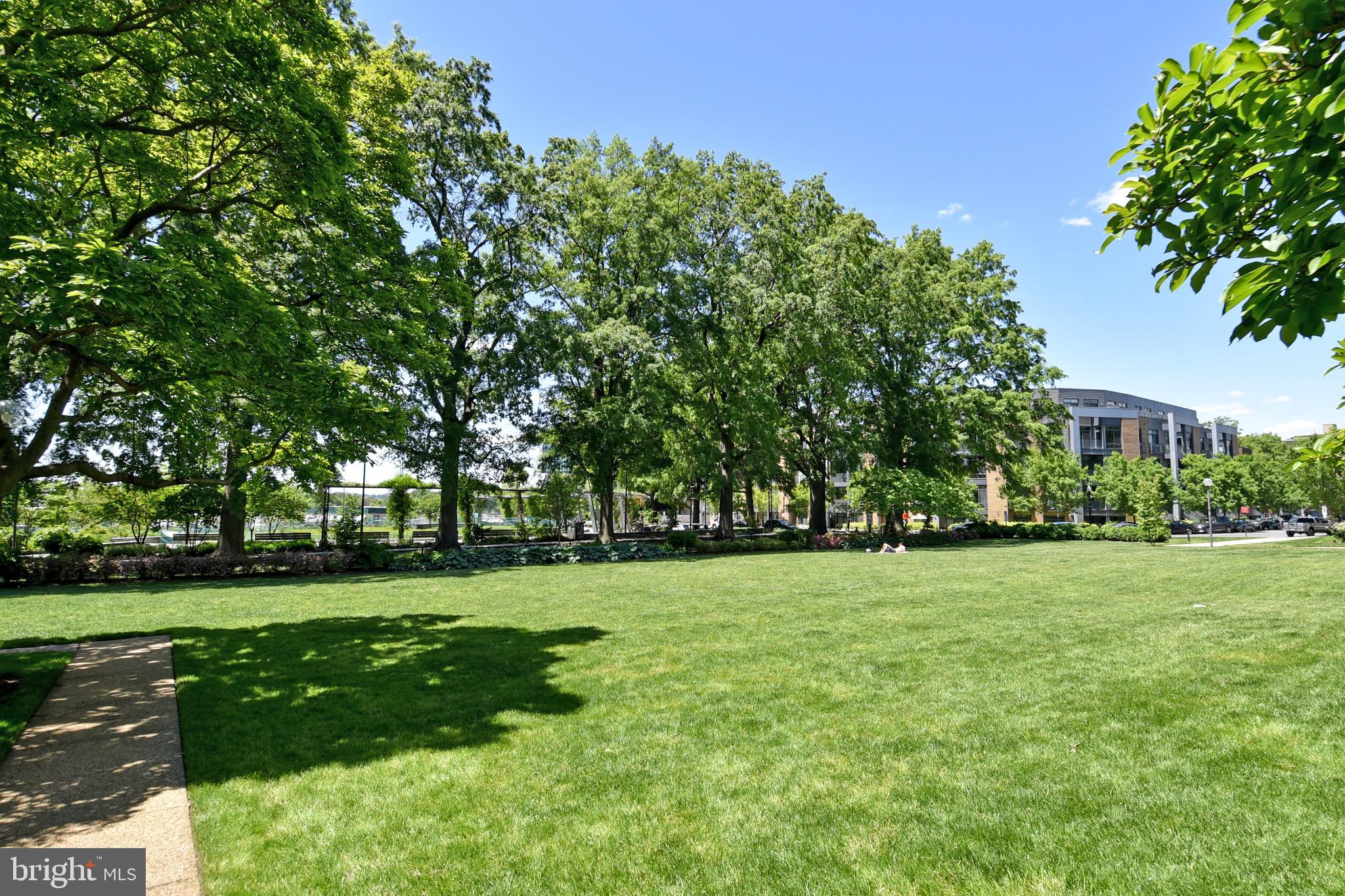 1245 4th Street Southwest, Unit 803 Washington, DC 20024 - Photo 21 of 57