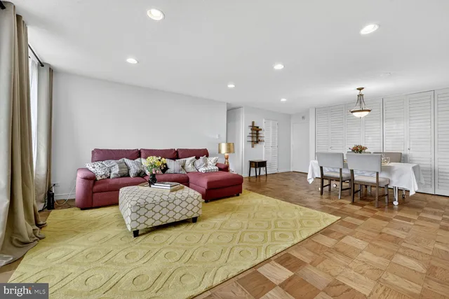 $2,700 | 1245 4th Street Southwest, Unit 803, Washington, DC 20024