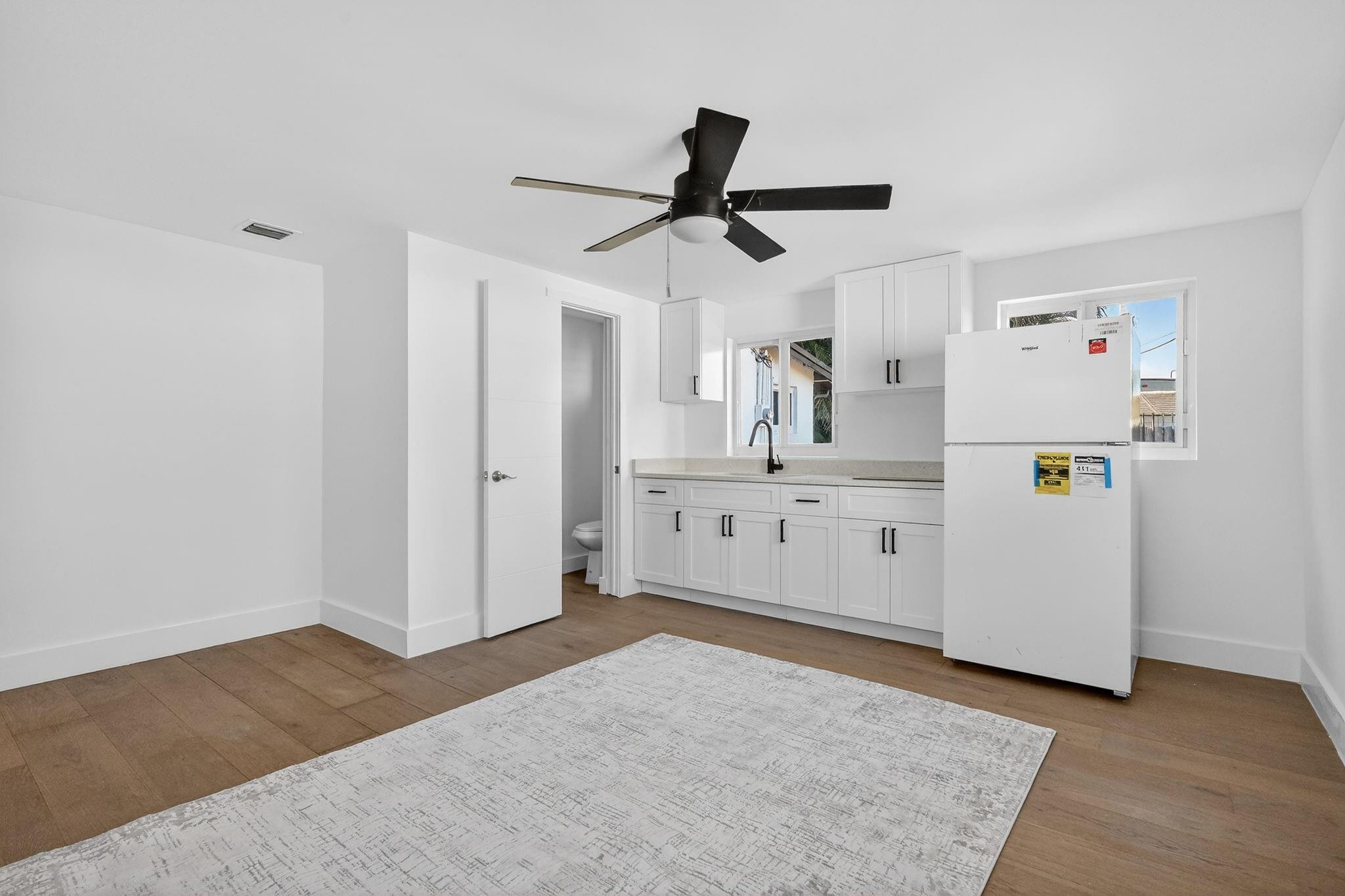 621 Southeast 1st Street Hialeah, FL 33010 - Photo 32 of 51 Photo 32