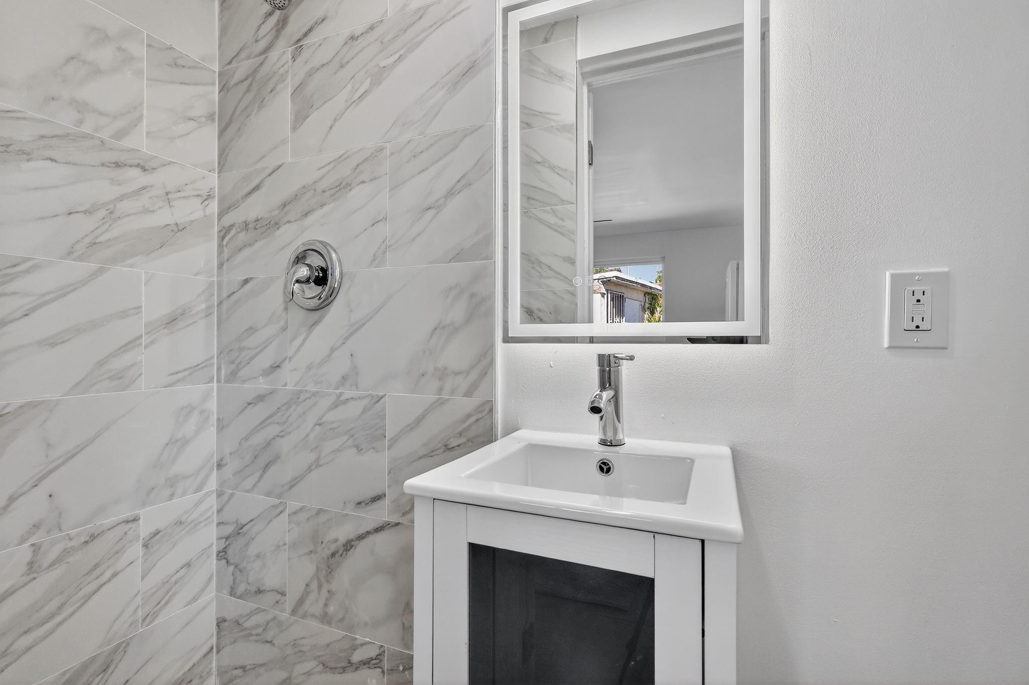 621 Southeast 1st Street Hialeah, FL 33010 - Photo 39 of 51 Photo 39