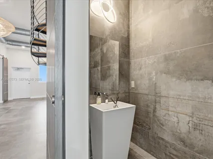$2,850,000 | 600 Northeast 27th Street, Unit PH2, Miami, FL 33137