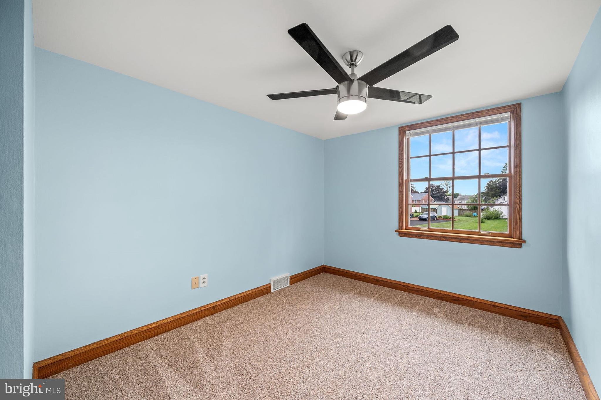 113 Westminster Drive Wallingford, PA 19086 - Photo 24 of 30 3rd Bedroom