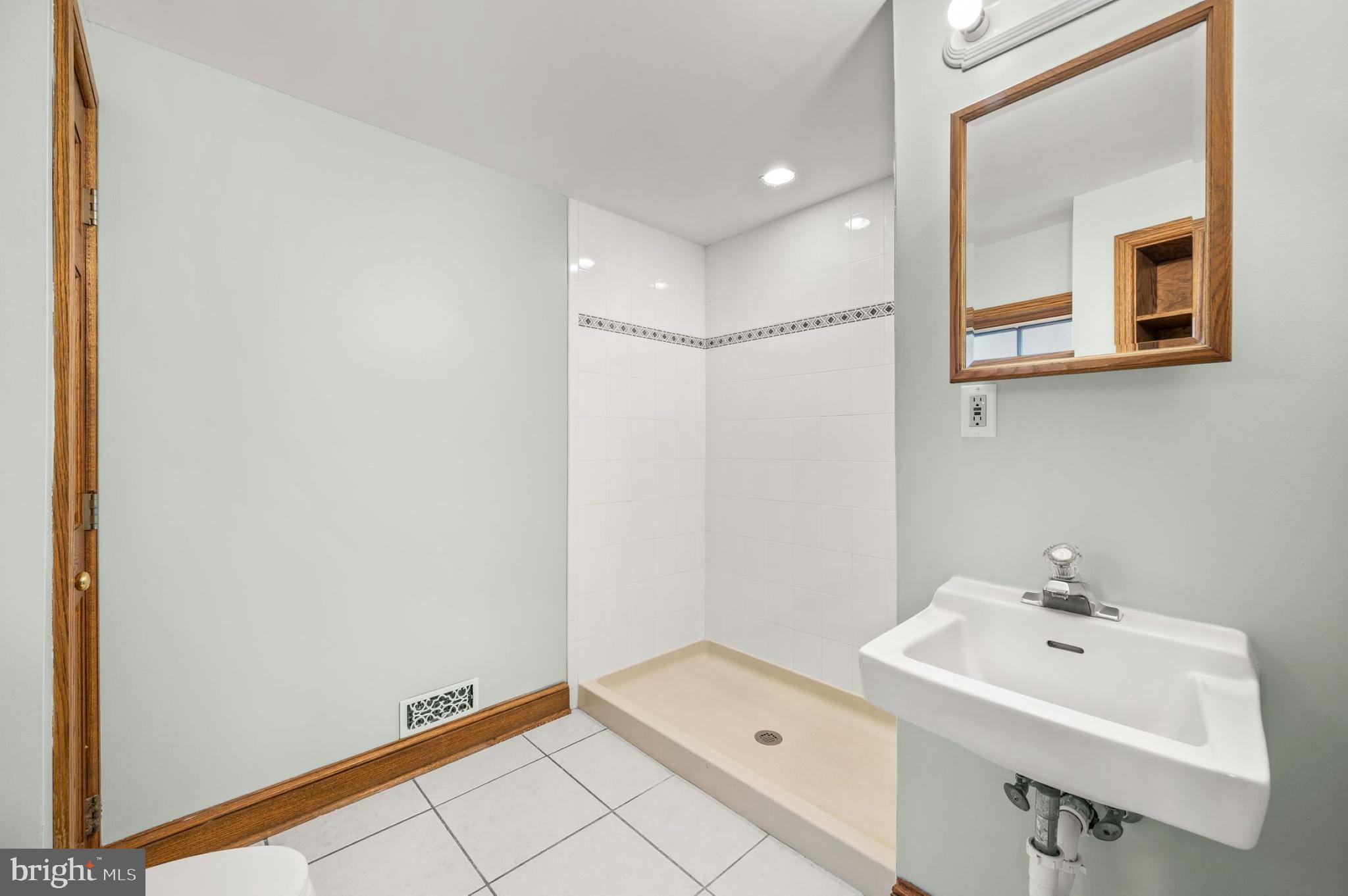 113 Westminster Drive Wallingford, PA 19086 - Photo 30 of 30 1st Floor Bathroom