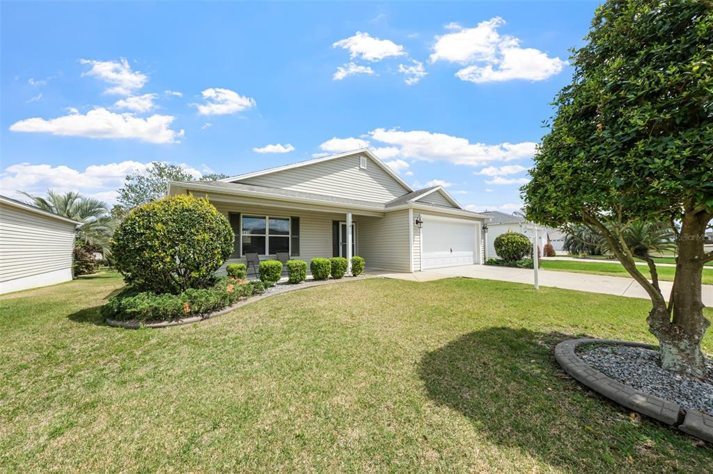 2418 Hopespring Loop The Villages, FL 32162 - Photo 2 of 24
