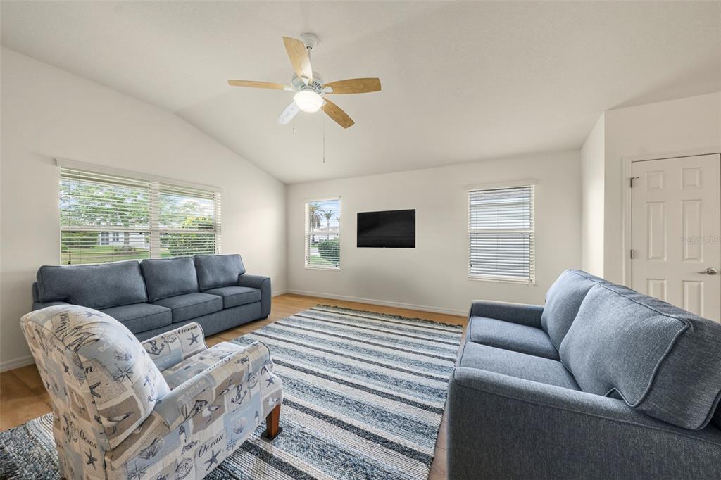 2418 Hopespring Loop The Villages, FL 32162 - Photo 4 of 24