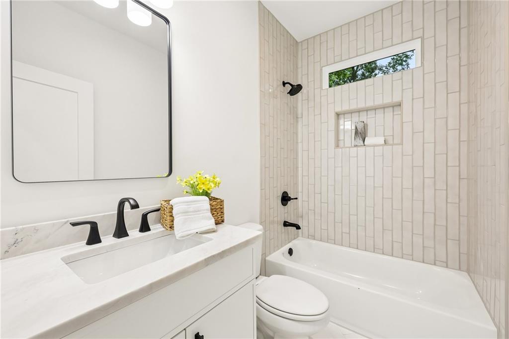 112 1st Avenue, Unit B Decatur, GA 30030 - Photo 21 of 41