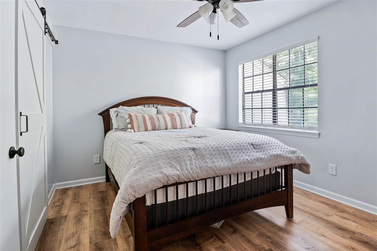 1327 Springlawn Court Raleigh, NC 27609 - Photo 12 of 15 Photo 12