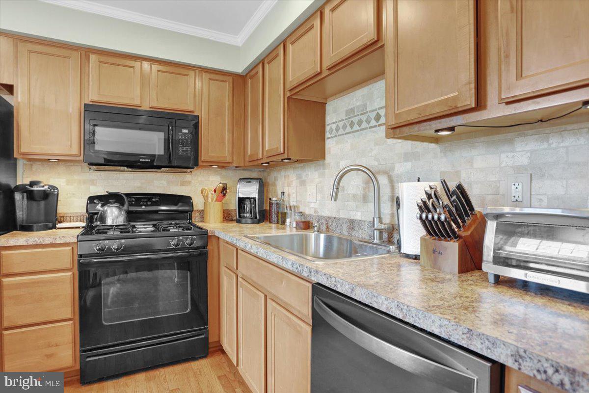 2405 Orchard View Road Reading, PA 19606 - Photo 11 of 20